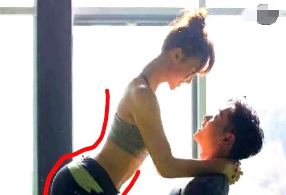 一觉醒来，蓝盈莹天塌了

倒不是她被传出绯闻了

也不是她饰演的浣碧又被