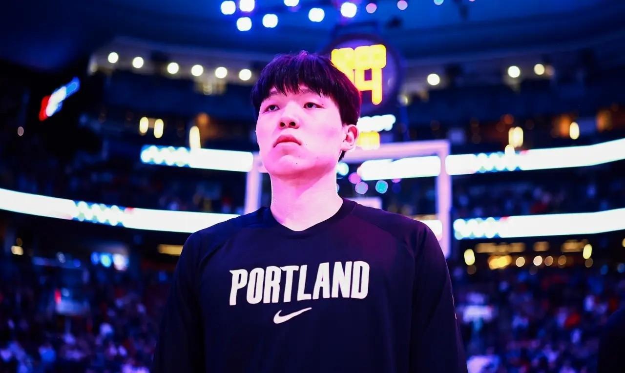 正负值-5！杨瀚森是开拓者赢球夜的“毒瘤”吗？
开拓者122-109轻取鹈鹕，杨