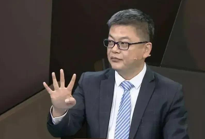 #苏群杨毅预测湖人4比2淘汰森林狼！森林狼成待宰羔羊！# #苏群列举湖人赢球得策