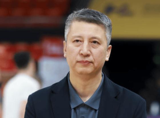 郭士强在亚洲杯表现的不错，很多人认为他是中国篮球的救星，但是他也没敢把话说太满，