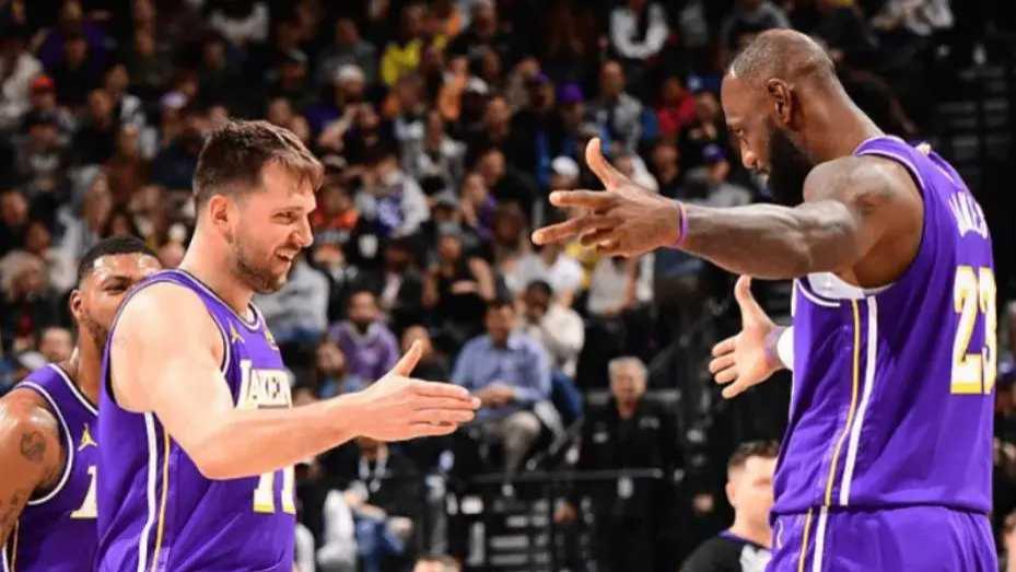 10胜0负，登顶联盟！都说你已老？偏要逆天改命，强势冲冠！