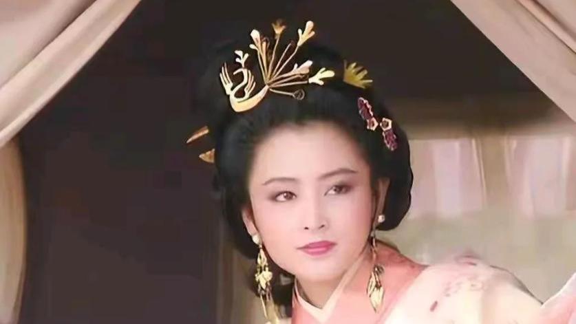 大美女陈红的隐秘情感史，曾被潜规则6年，现在被陈凯歌宠上天