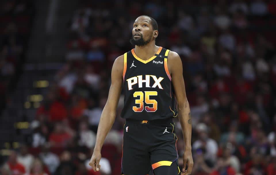 在 NBA 赛场上，得分效率的差异往往能体现球员的不同价值。就拿杜兰特和布伦森尽