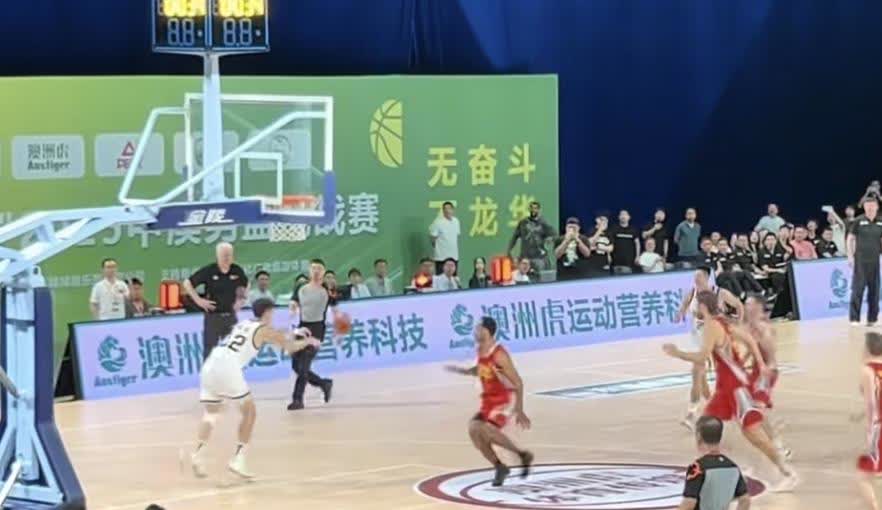 张昊失误这球，注定了他将来，不会是一名顶级球员，因为顶级球员都有一颗大心脏，临危