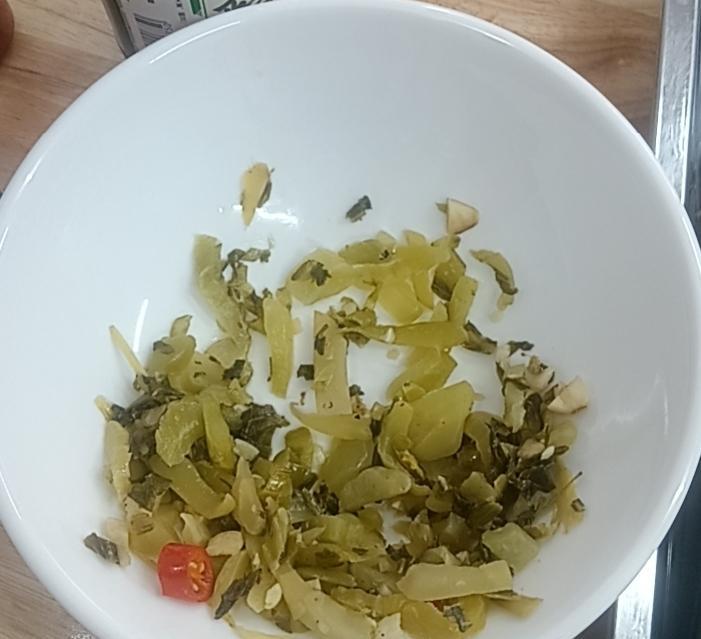 你家另一半月收入是多少，你满意吗？
我老公在深圳上班，月工资税前2W，公积金50