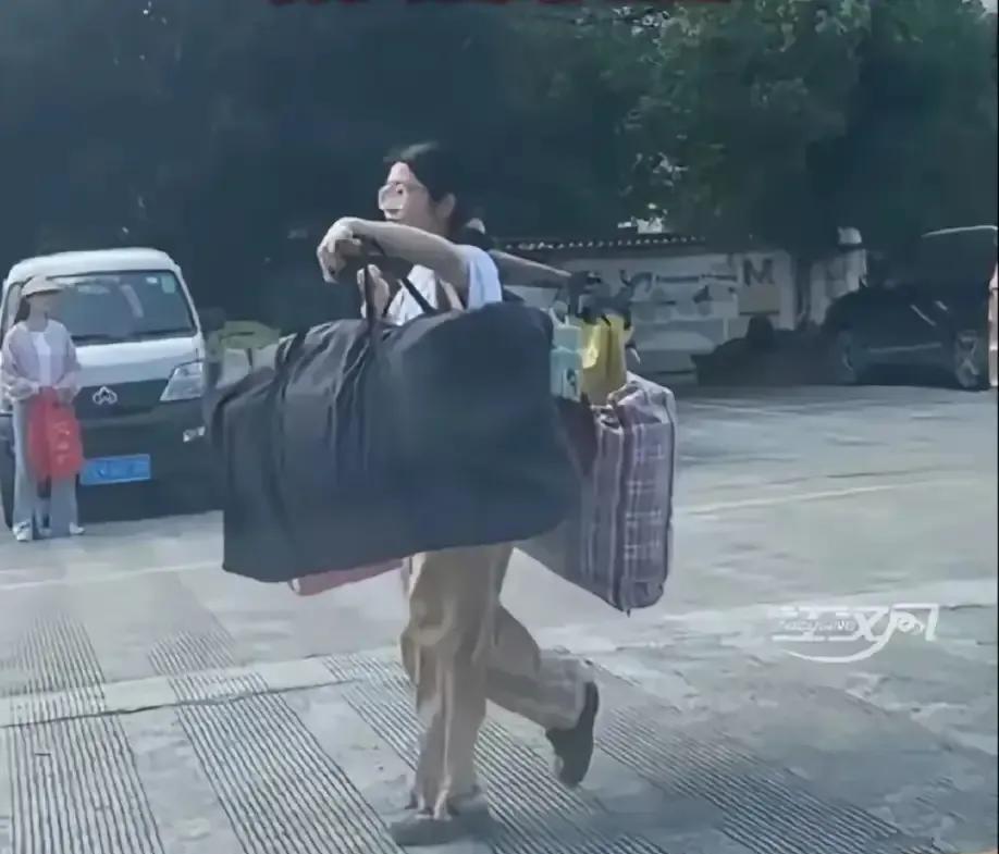这个桂林农村女孩的故事让人动容！她拒绝网友资助，坚持靠自己，还提醒大家识别信息真