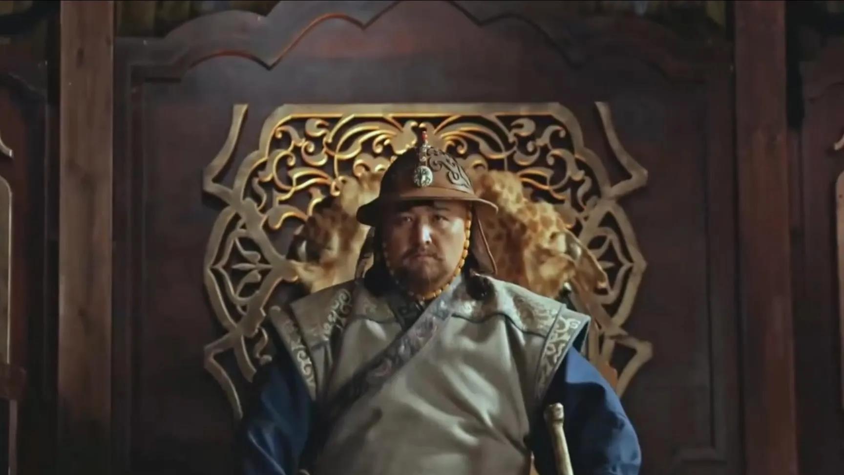 公元1251年，在窝阔台去世的第10年，拖雷的长子蒙哥在钦察汗国10万大军的护送