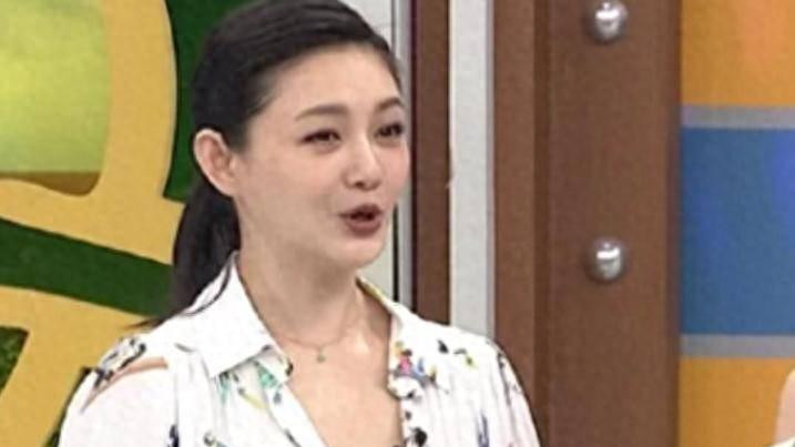 张静初持续宣传吃素，网友怒了：别再害人啦！