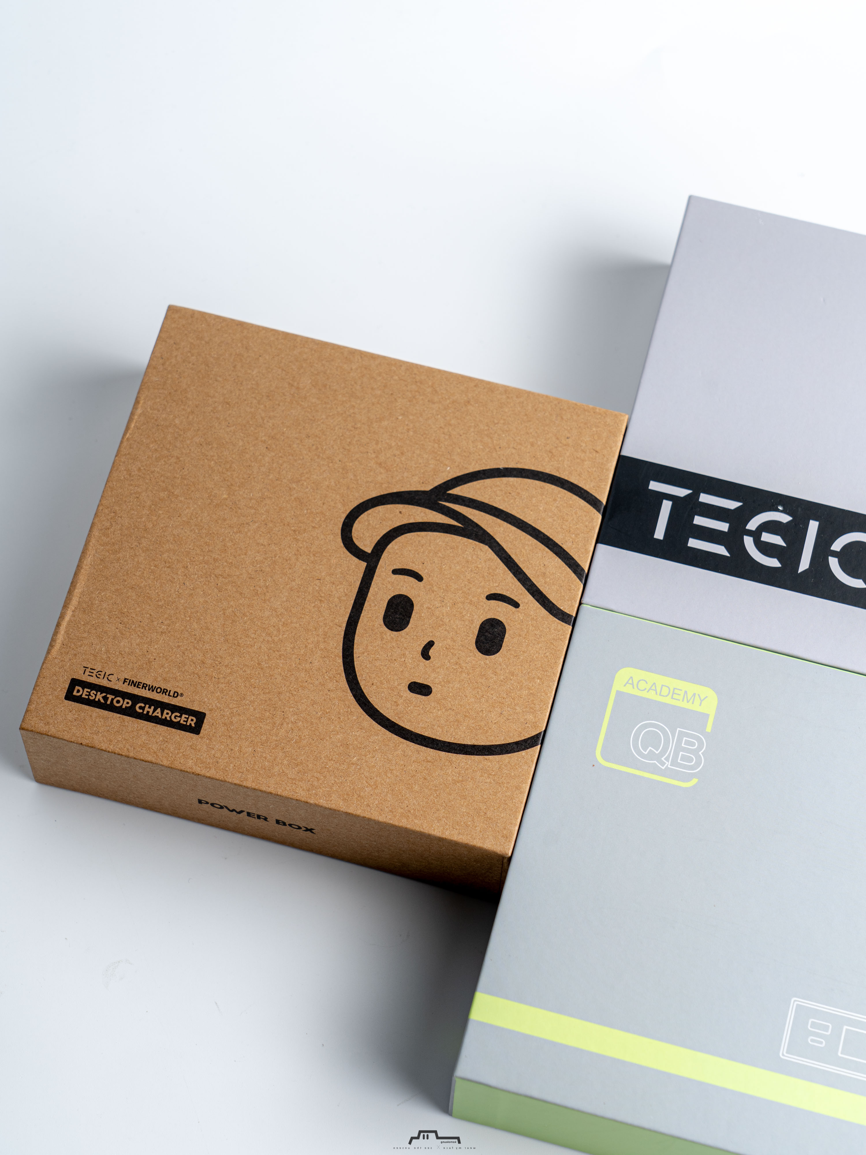 ​. | TEGIC  Power  Box 桌面充电器