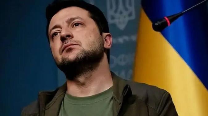 连斯基倒下那一刻，西方太阳也落山，整个西方价值观和道德根基崩塌，西方道德合法性丧