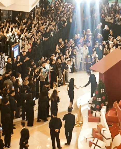 这张图张婧仪身材如何 ​​​