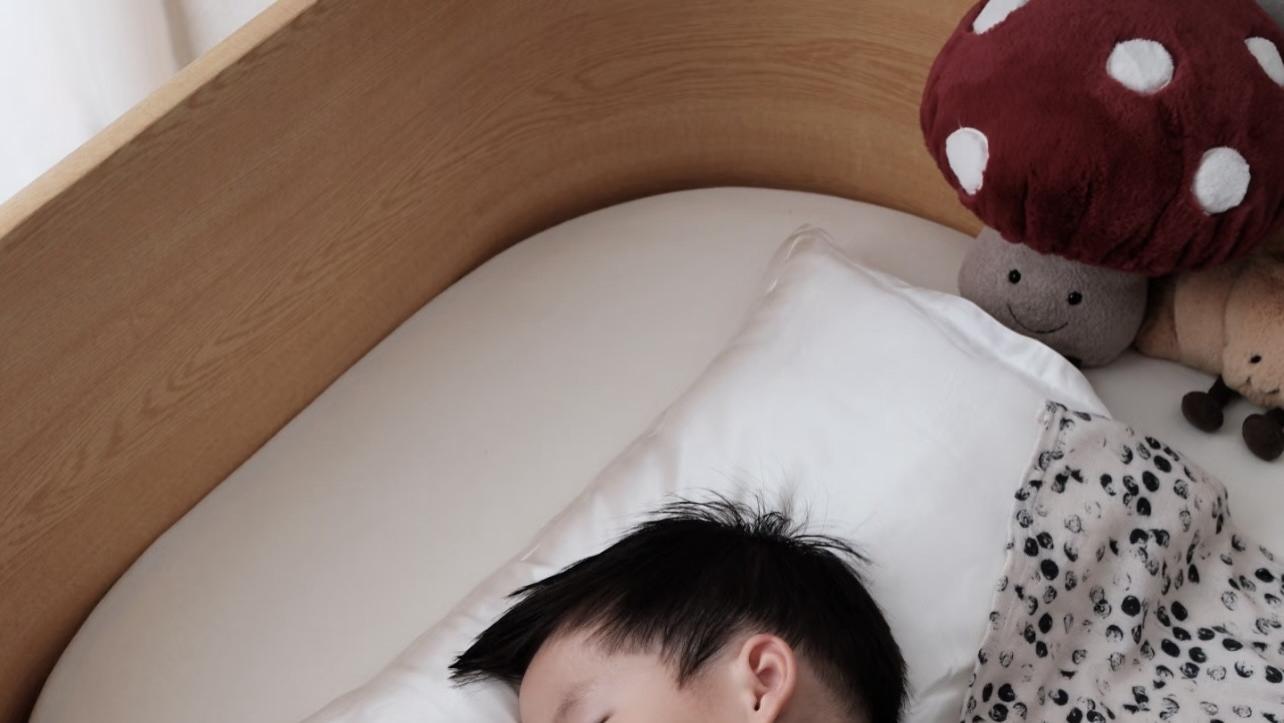 8点醒和9点醒，差的不只是1小时！孩子大脑发育差距藏不住