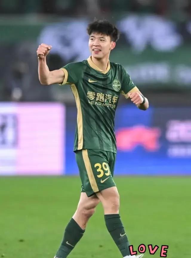 浙江2-2上海海港，有3个事实不吐不快！
第一，15分钟的补时看似很长，其实按球