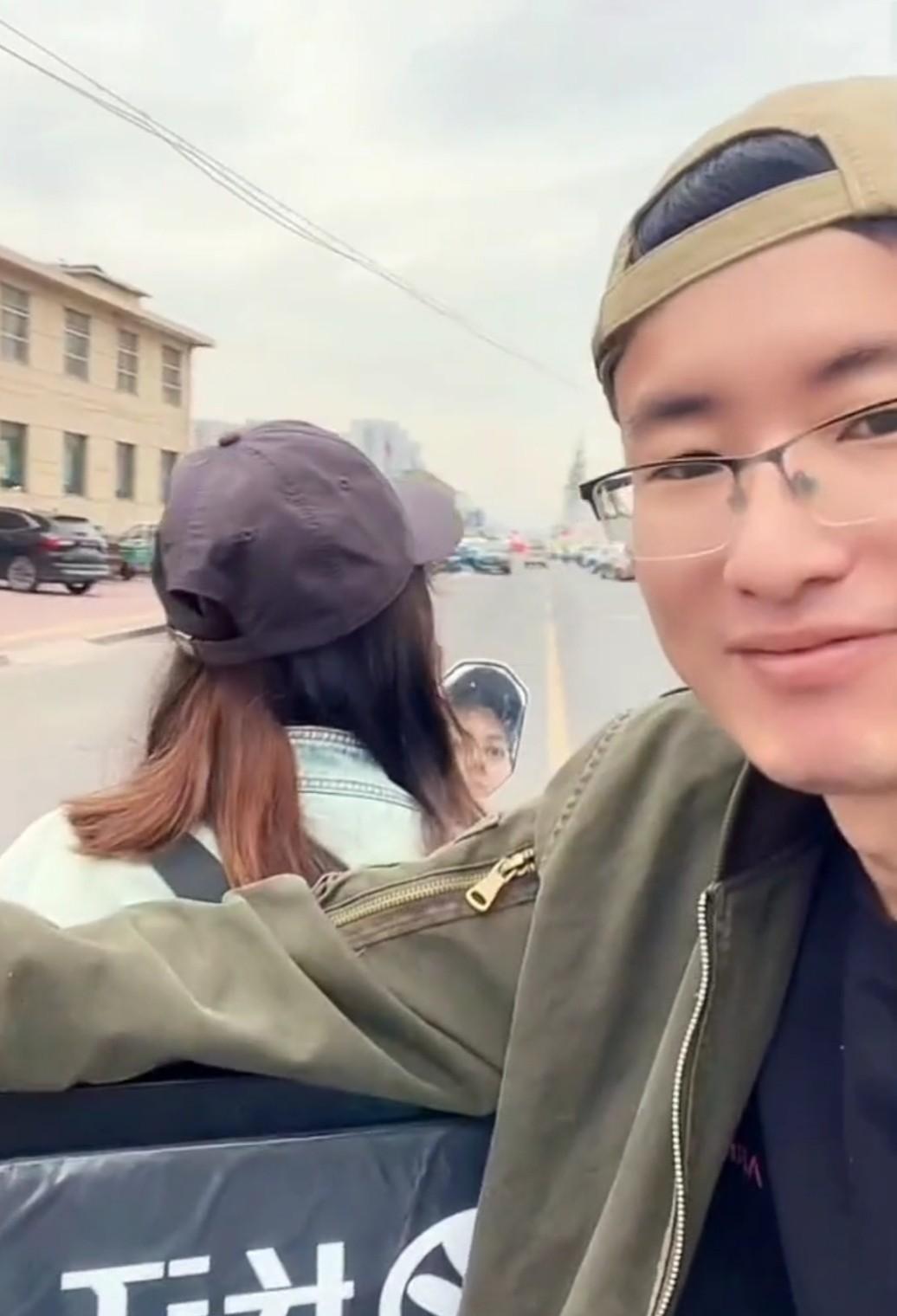 根据杨二狗在直播中透露，为了让视频更有观赏性，也为了把账号越做越好，这周星期四也