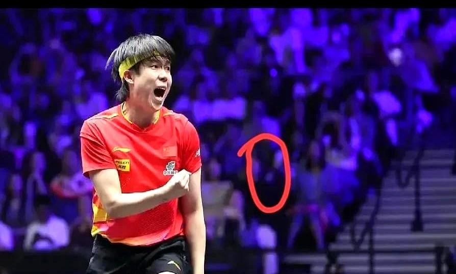 男乒一个残酷真相：王楚钦后面没人了。
这不是危言耸听，一次惨败已经敲响警钟。
W