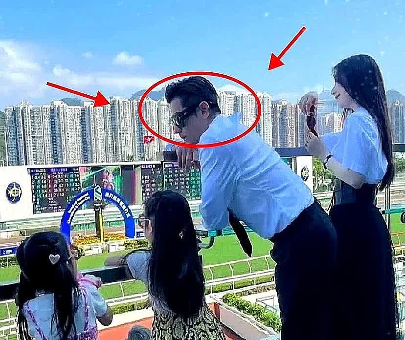 我严重怀疑郭富城年初回方媛老家，不是为了走亲戚，也不是为了给方媛长脸，而是实在没