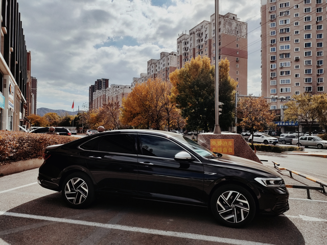 颗粒捕捉器你们堵过吗
我家离单位就5公里！新车1700公里3个月，就出现一档二档