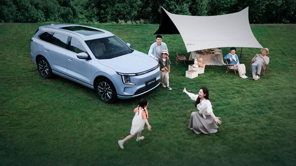 同级唯一电动七座+智能双冰箱！捷途山海L7 PLUS实车到店开启预定