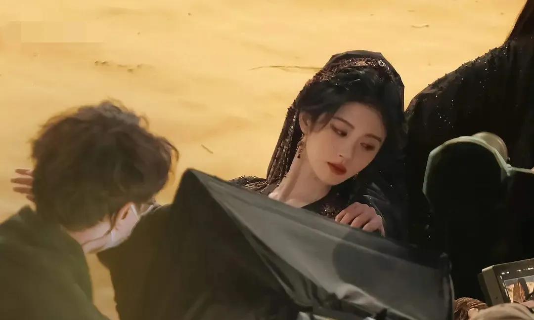 鞠婧祎路透，颜值这么高，难怪电视剧播放量都不差，为美貌买单啊。#鞠婧祎#