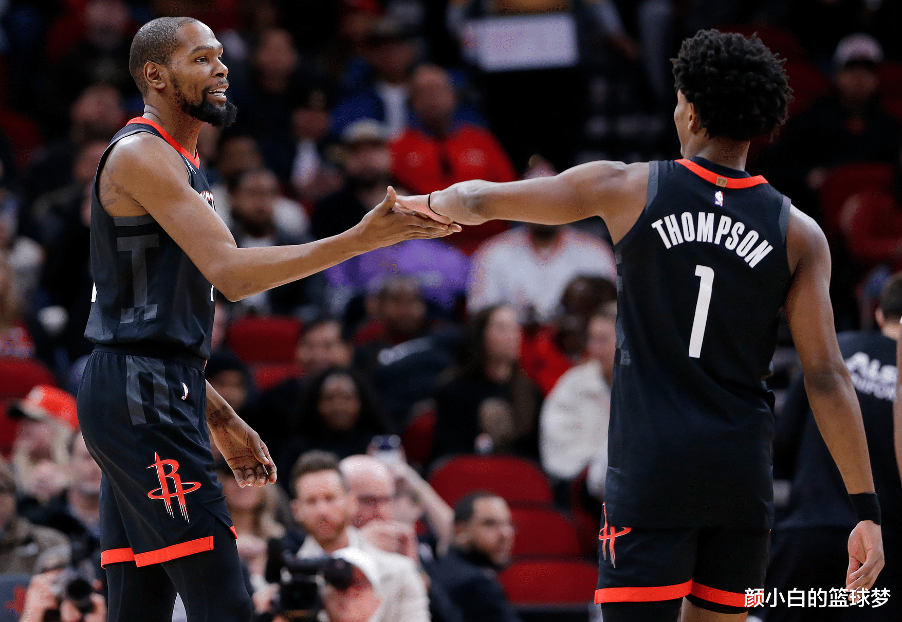 申京33+9+6率队逆转 火箭双星联手献决胜三分