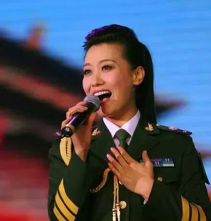 我这辈子最正确的决定，就是为科学家丈夫生一对双胞胎
谭晶曾6次献唱奥运，还是春晚
