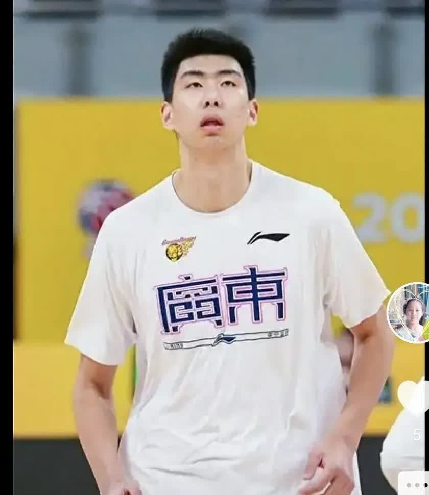 CBA 球员注册期 8 月 31 日已经截止了，但 CBA 最强球员还有两位无人