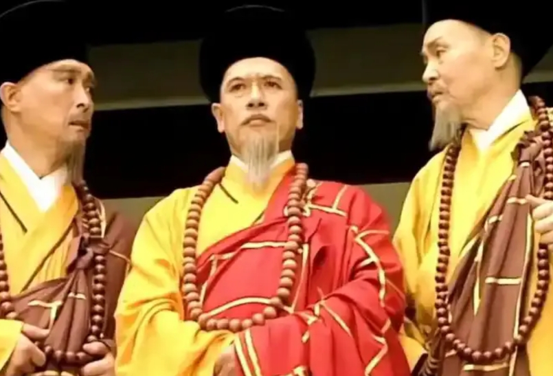 这两天关于大和尚的传闻，
真让人不得不佩服武侠大师金庸对人性的洞察！
早在几十年