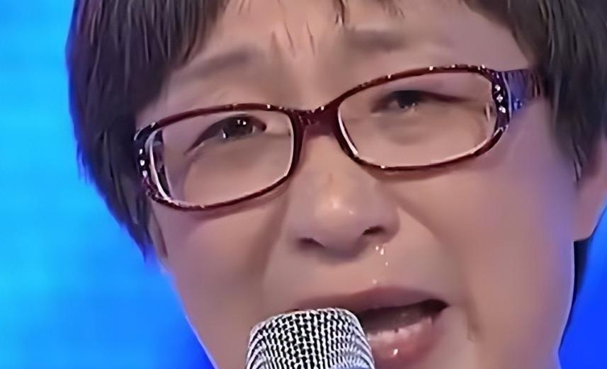 陕西一女子1988年丢了儿子，为了找娃，她跟丈夫离了婚。32年后，她终于在四川找