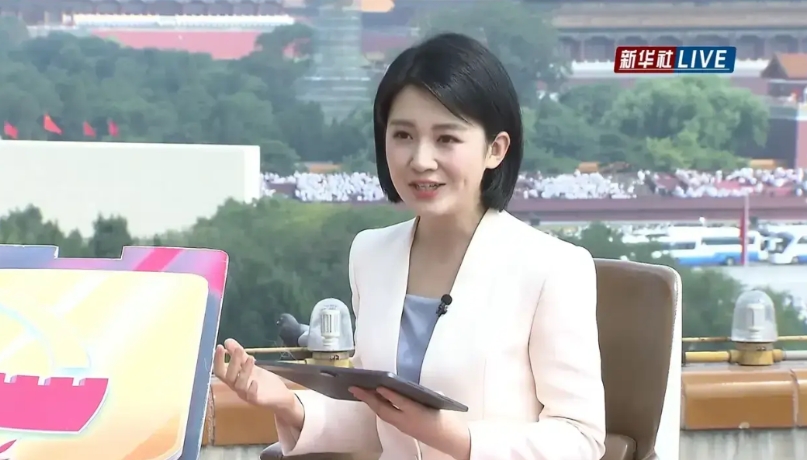 荣耀也太低调了吧，阅兵式上居然惊现荣耀平板！李健居然没有做任何宣传！

默默奉献