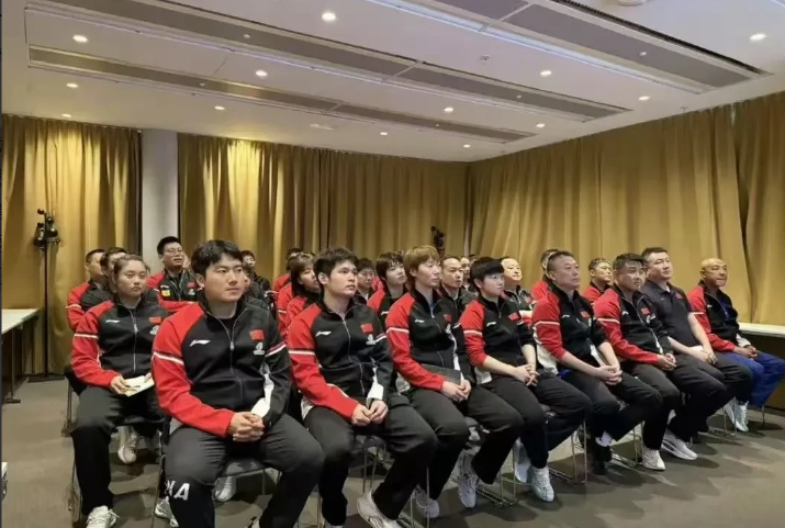 国乒昨天王励勤开了批斗大会，强调重点就男单冠军🏆。

王励勤说:瑞典大满贯20