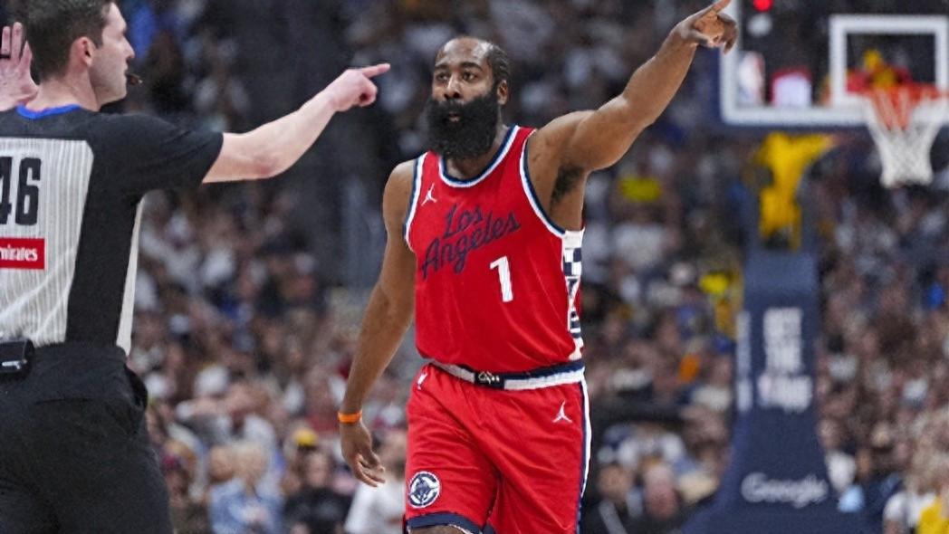 快船险败夜：哈登险复刻麦迪神迹，小琼斯伤情不容乐观