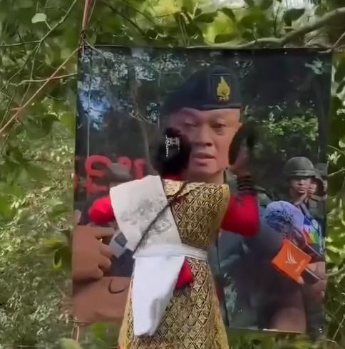 “巫师”也能上战场？
随着柬埔寨和泰国的冲突，暂时告一段落。更有戏剧性的一幕来了