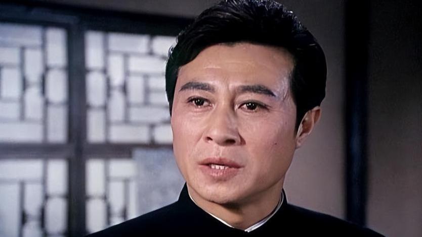 “一代男神”王心刚