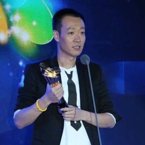 辛柏青：身如不系之舟

        即日，演员辛柏青以“不系之舟”自喻，