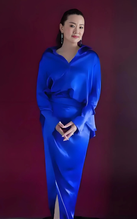 演艺圈里有这样一位女演员，她没有让人一眼惊艳的绝世容颜，也不是那种第一眼就性感夺