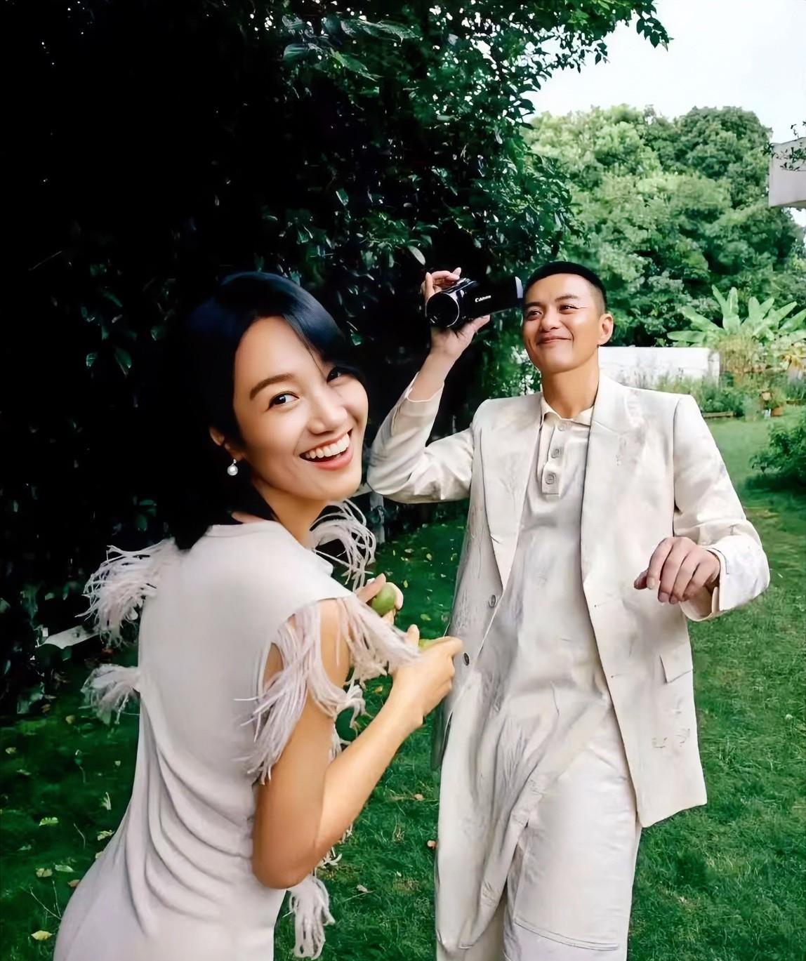 大家发现没有？
表面上是朱丹重男轻女，
其实她老公才是问题的存在，家庭里的隐性推