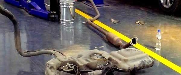 油箱加满！！！

你知道汽车加满油的危害吗？

再说个大家可能不知道的事