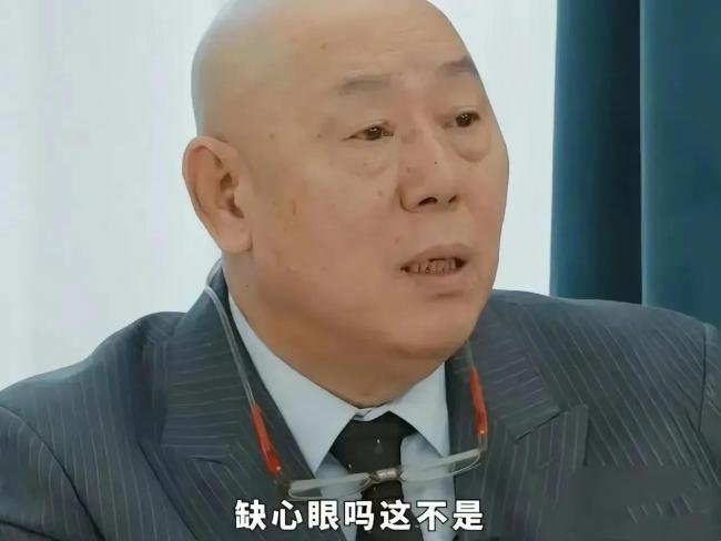 女星李沐宸拒演长剧惹争议！曾志伟骂她爱钱，李诚儒说她缺心眼！她目前只想赚钱还债养