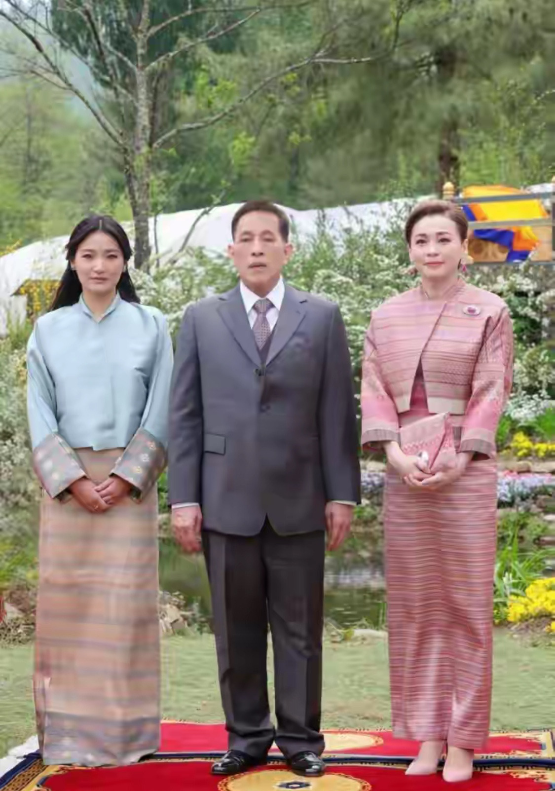 不丹王后独自见泰王妃











你们敢信吗？不丹王后竟然一个人去招待