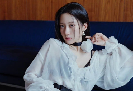 文佳焕的这组穿搭，是你喜欢的吗？