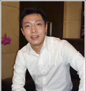 撒贝宁高情商化解尴尬











撒贝宁究竟是何方神圣？竟然让清华老教