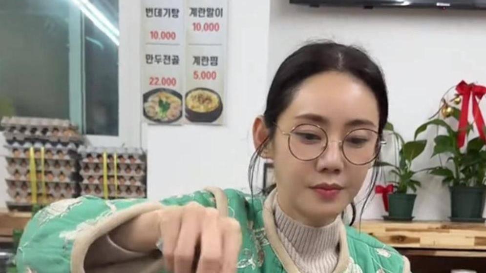 两地分居又如何！秋瓷炫感恩公公管娃，大赞结婚太幸福！