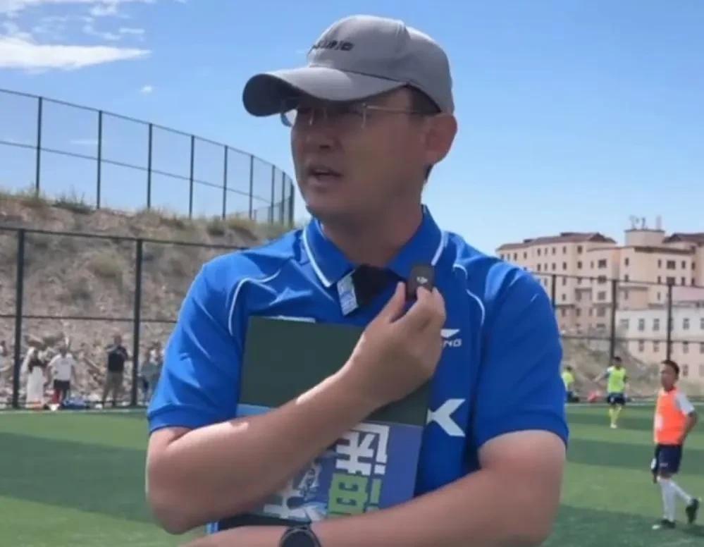 孙继海：如果两年前他能来，比现在好的多。
随着海选未来的脚步，孙继海也去到了许多