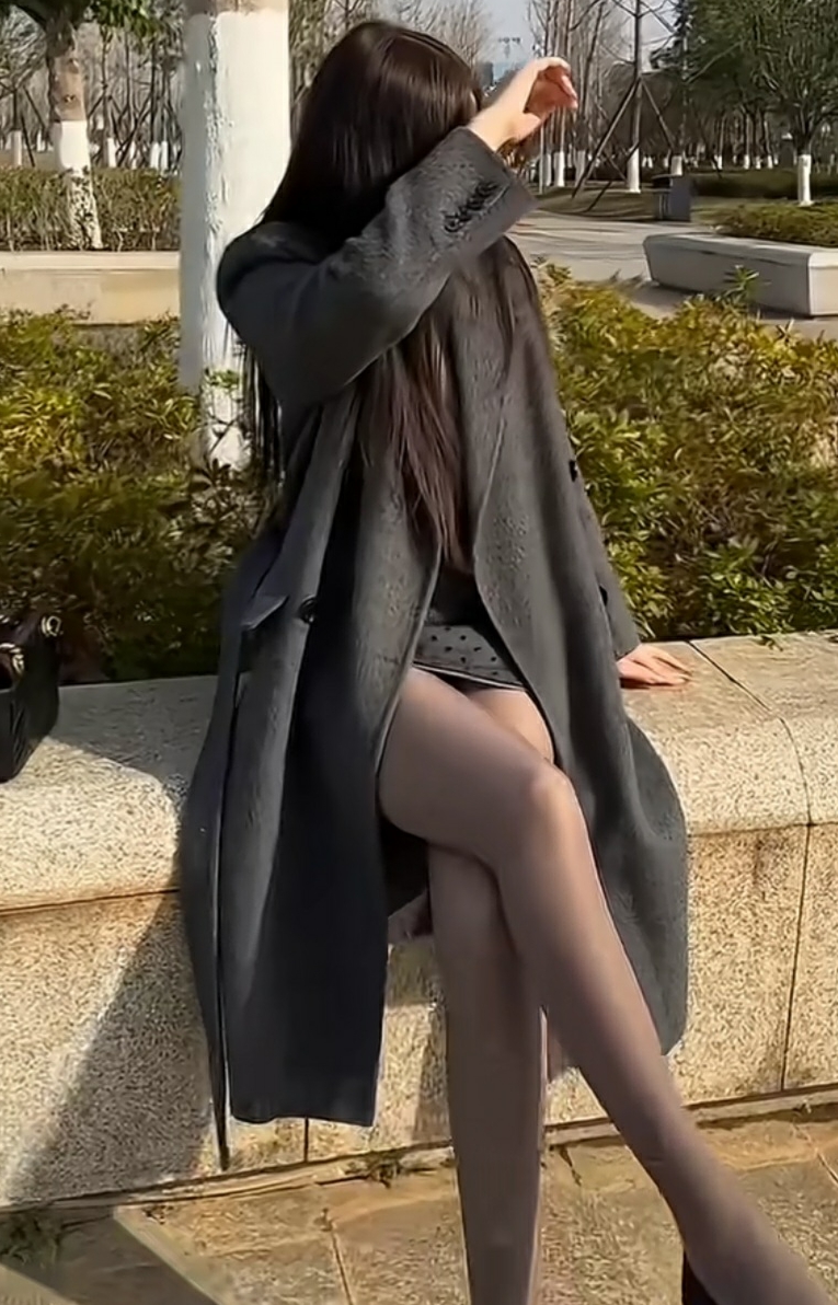 早上凉中午热搭配衣服是真的麻烦