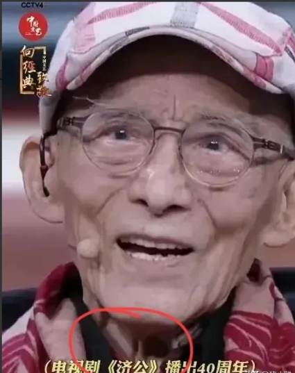 不好意思 
以后坚决不看游本昌老师演的剧了！

不是他过气了，而是

他演的角色
