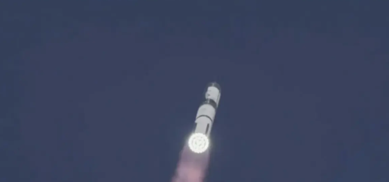 3月7日美国SpaceX公司星舰.-超重重型火箭从美国得克萨斯州发射，这是该火箭