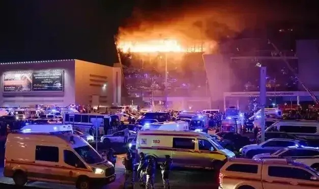 莫斯科遭大规模袭击引发机场混乱！



7月21日，乌克兰无人机对俄罗斯发动了大