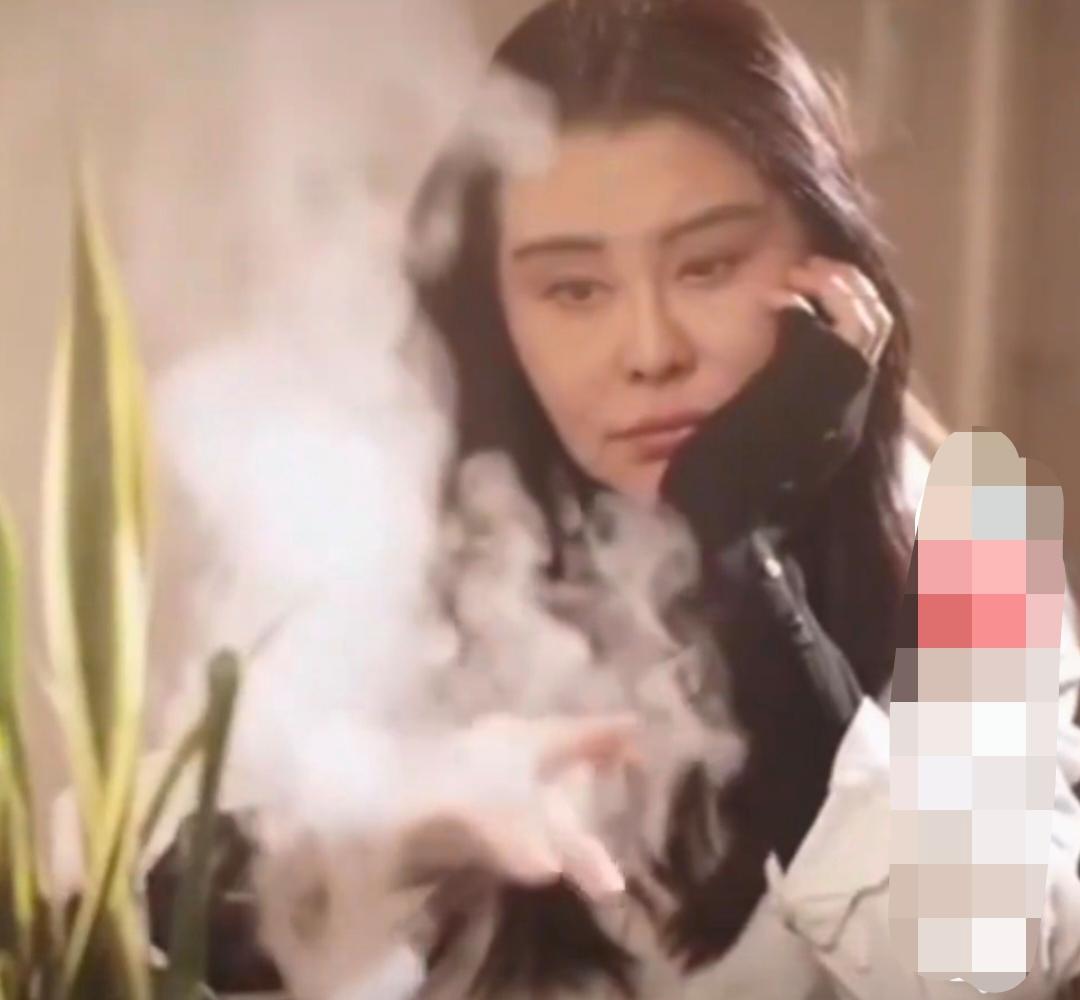 淡出公众视野许久的王祖贤，最近有了新动态。58岁的她在加拿大开了一家艾灸养生馆，