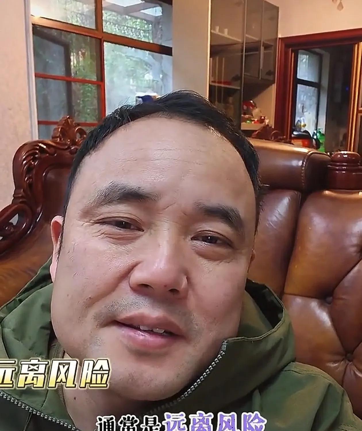丰旭线缆负责人因为砸相机的事，至少会付出这几个代价！
第一、赔钱是最轻的，可能记