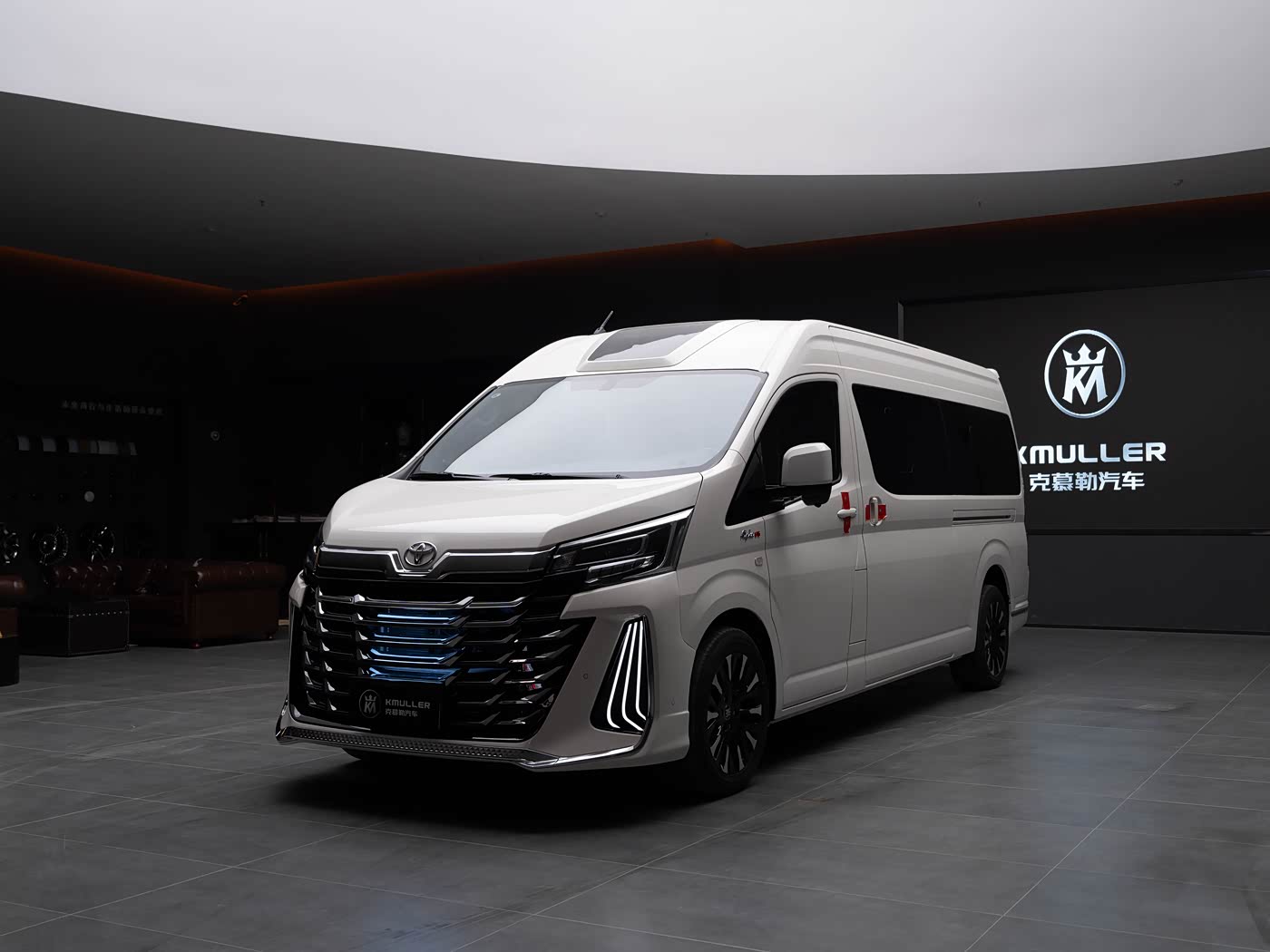 丰田全新MPV上市！外观豪华，内饰比肩“头等舱”，载3.5L